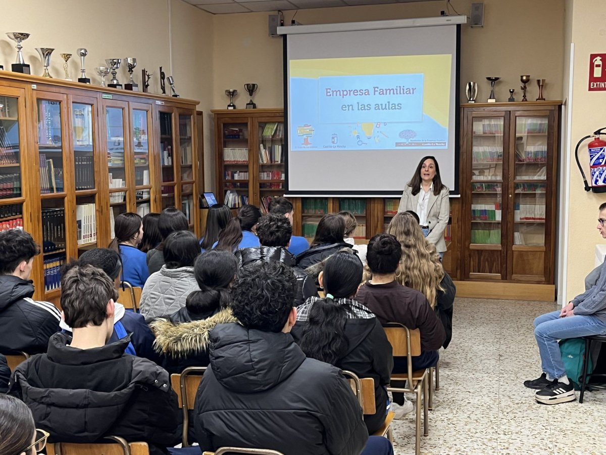 Grupo Logístico Santos participa en el programa Empresa Familiar en las aulas
